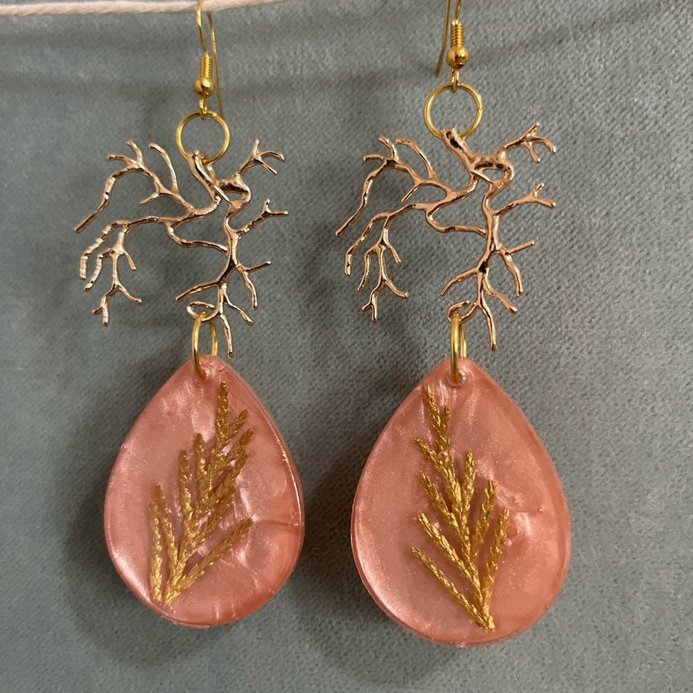 Elegant Gold and Pink Leaf Earrings